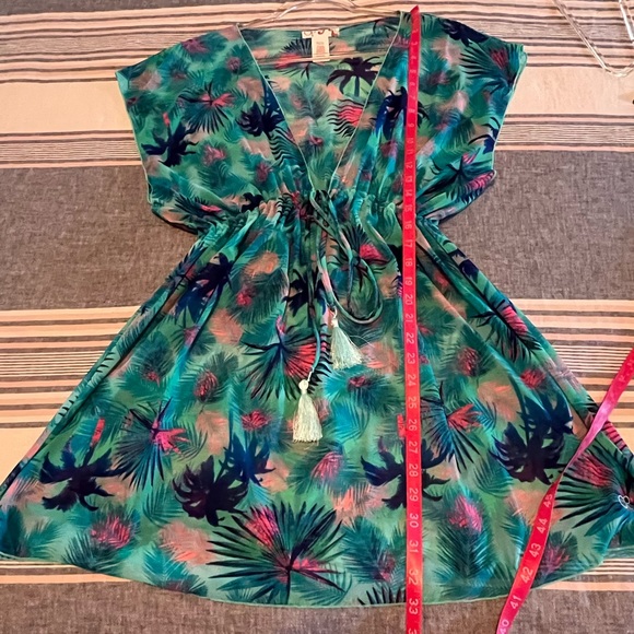 OP | XL • Juniors | LIKE NEW! - Picture 8 of 11